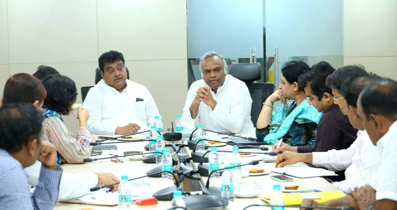 ಸ್ಪೇಸ್ ಪಾರ್ಕ್ ಸಹಿತ ಹಲವು ಯೋಜನೆಗಳಿಗೆ ಪ್ರೋತ್ಸಾಹ ನೀತಿ; ವಾರದಲ್ಲಿ ಸಿಎಂ ಜತೆ ಚರ್ಚೆ ಸ್ಪೇಸ್ ಪಾರ್ಕ್ ಸಹಿತ ಹಲವು ಯೋಜನೆಗಳಿಗೆ ಪ್ರೋತ್ಸಾಹ ನೀತಿ; ವಾರದಲ್ಲಿ ಸಿಎಂ ಜತೆ ಚರ್ಚೆ