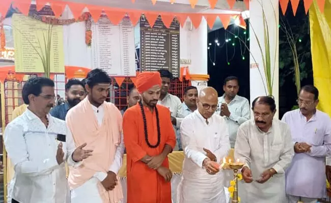 ಕಲಬುರಗಿ | ಸಮಾಜದ ಒಳತಿಗಾಗಿ ದುಡಿದ ಹಾನಗಲ್ಲ ಶಿವಯೋಗಿ: ಸಚಿವ ಡಾ.ಶರಣಪ್ರಕಾಶ್ ಪಾಟೀಲ್ ಕಲಬುರಗಿ | ಸಮಾಜದ ಒಳತಿಗಾಗಿ ದುಡಿದ ಹಾನಗಲ್ಲ ಶಿವಯೋಗಿ: ಸಚಿವ ಡಾ.ಶರಣಪ್ರಕಾಶ್ ಪಾಟೀಲ್