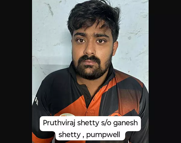 ಮಂಗಳೂರು| ಉದ್ದಿಮೆ ಪರವಾನಿಗೆ, ಆಸ್ತಿ ತೆರಿಗೆ ಪಾವತಿ ರಶೀದಿಯ ನಕಲಿ ದಾಖಲೆ ಸೃಷ್ಟಿ: ಆರೋಪಿ ಪೃಥ್ವಿರಾಜ್ ಶೆಟ್ಟಿ ಸೆರೆ ಮಂಗಳೂರು| ಉದ್ದಿಮೆ ಪರವಾನಿಗೆ, ಆಸ್ತಿ ತೆರಿಗೆ ಪಾವತಿ ರಶೀದಿಯ ನಕಲಿ ದಾಖಲೆ ಸೃಷ್ಟಿ: ಆರೋಪಿ ಪೃಥ್ವಿರಾಜ್ ಶೆಟ್ಟಿ ಸೆರೆ