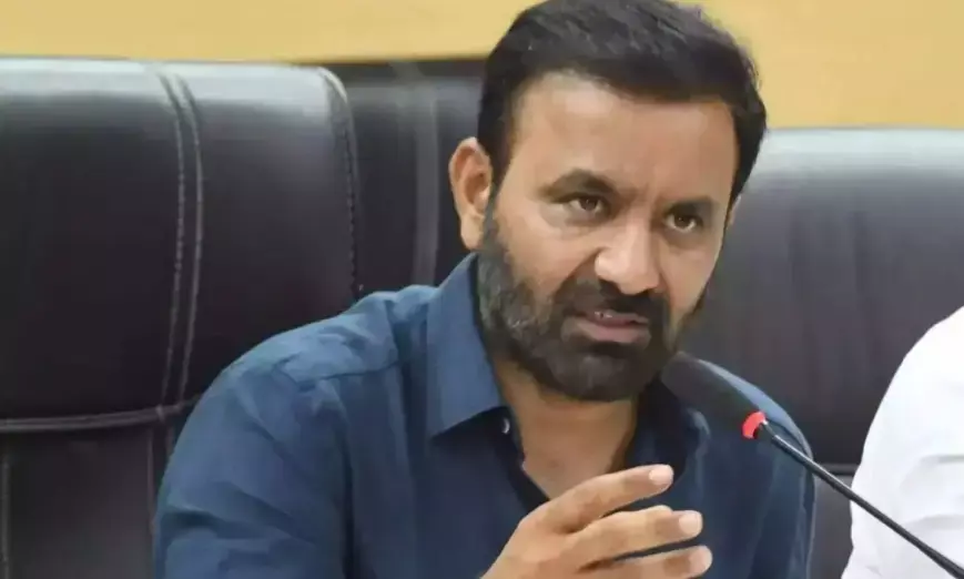 ರೈತರಿಗೆ ರಸಗೊಬ್ಬರ ಚೀಟಿ ವಿತರಿಸಲು ಕ್ರಮ ಕೈಗೊಳ್ಳಲು ಸಂತೋಷ್‌ ಲಾಡ್ ಸಲಹೆ