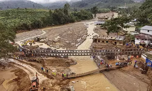 ವಯನಾಡ್ ಭೂಕುಸಿತಕ್ಕೆ ಒಂದು ವರ್ಷ; ಮಡಿದವರಿಗೆ ನಮನ