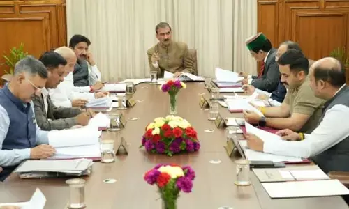 ಹಿಮಾಚಲಪ್ರದೇಶ | ಆರ್ಥಿಕ ಮುಗ್ಗಟ್ಟಿನ ನಡುವೆ ರಾಜ್ಯಪಾಲರಿಗೆ 92 ಲಕ್ಷ ರೂ. ಮೌಲ್ಯದ ಮರ್ಸಿಡಸ್ ಬೆಂಝ್ ಕಾರು ಖರೀದಿಗೆ ಅನುಮೋದನೆ!