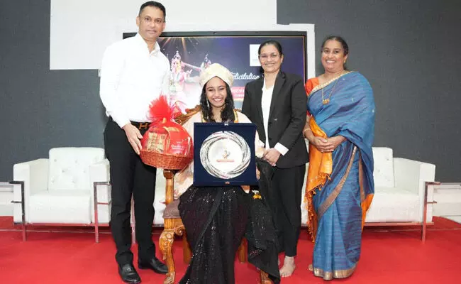 ಮಂಗಳೂರು: ಗೋಲ್ಡನ್ ಬುಕ್ ಆಫ್ ವರ್ಲ್ಡ್ ರೆಕಾರ್ಡ್ ಸಾಧಕಿ ರೆಮೋನಾಗೆ ರೋಹನ್ ಕಾರ್ಪೋರೇಶನ್ ನಿಂದ ಸನ್ಮಾನ