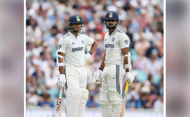 ಅರ್ಧಶತಕ ಗಳಿಸಿ ದಾಖಲೆ ನಿರ್ಮಿಸಿದ ಆಕಾಶ್ ದೀಪ್