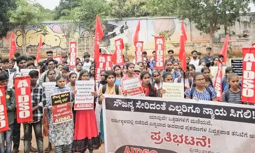 ಬೆಂಗಳೂರು | ಸೌಜನ್ಯಾ ಸಹಿತ ಧರ್ಮಸ್ಥಳ ಪ್ರಕರಣಗಳಲ್ಲಿ ನ್ಯಾಯ ಒದಗಿಸಲು ಆಗ್ರಹಿಸಿ ಧರಣಿ