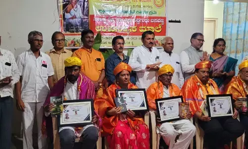 ಕಲಬುರಗಿ| ವಿವಿಧ ಕ್ಷೇತ್ರದ ಸಾಧಕರಿಗೆ ನಡೆ ಚೆನ್ನ ಪ್ರಶಸ್ತಿ ಪ್ರದಾನ