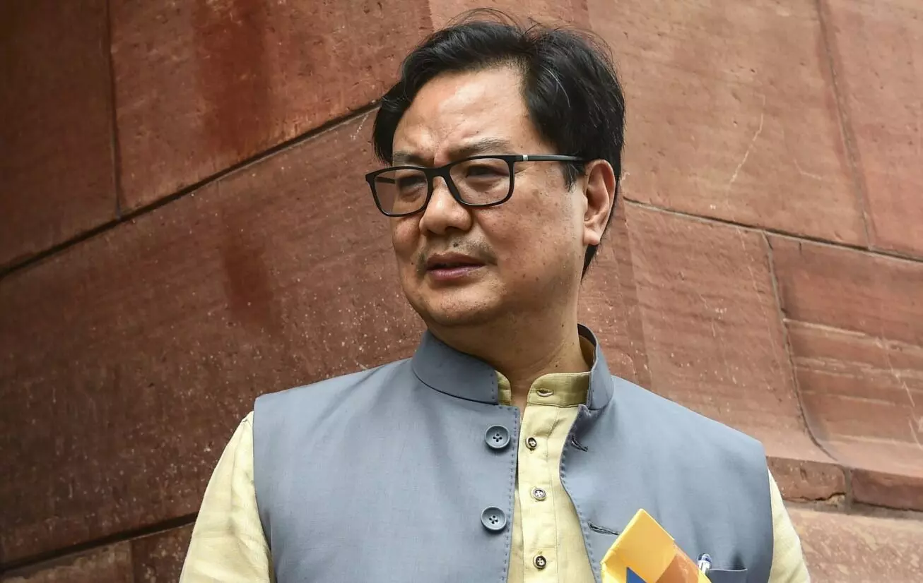 FACT CHECK | ಪಾಕಿಸ್ತಾನದ ರಾಜಕಾರಣಿಯ AI ವೀಡಿಯೊ ಆಧರಿಸಿದ ಪೋಸ್ಟ್: ಕಿರಣ್ ರಿಜಿಜು ವಿರುದ್ಧ ವಿಪಕ್ಷಗಳ ವಾಗ್ದಾಳಿ