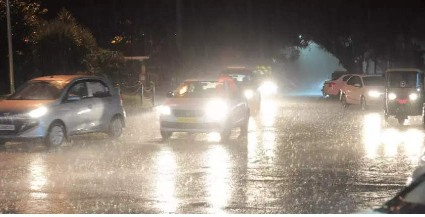 ಆ.5ರಿಂದ ಮೂರು ದಿನಗಳ ಕಾಲ ಮಳೆ: ಕರಾವಳಿ ಜಿಲ್ಲೆಗಳಿಗೆ ಅಲರ್ಟ್ ಆ.5ರಿಂದ ಮೂರು ದಿನಗಳ ಕಾಲ ಮಳೆ: ಕರಾವಳಿ ಜಿಲ್ಲೆಗಳಿಗೆ ಅಲರ್ಟ್