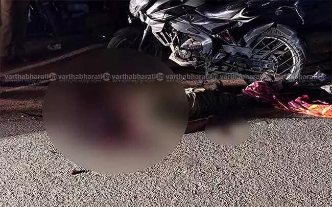 ಕೊಪ್ಪಳ | ಪ್ರೇಮ ಪ್ರಕರಣ; ಮಾರಕಾಸ್ತ್ರಗಳಿಂದ ಕೊಚ್ಚಿ ಯುವಕನ ಹತ್ಯೆ