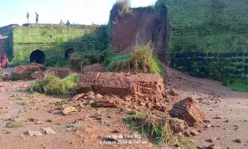 ಸಕಲೇಶಪುರ: ಭಾರೀ ಮಳೆಗೆ ಕುಸಿದ ಮಂಜರಾಬಾದ್ ಕೋಟೆಯ ಒಂದು ಪಾರ್ಶ್ವ