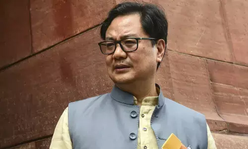 FACT CHECK | ಪಾಕಿಸ್ತಾನದ ರಾಜಕಾರಣಿಯ AI ವೀಡಿಯೊ ಆಧರಿಸಿದ ಪೋಸ್ಟ್: ಕಿರಣ್ ರಿಜಿಜು ವಿರುದ್ಧ ವಿಪಕ್ಷಗಳ ವಾಗ್ದಾಳಿ