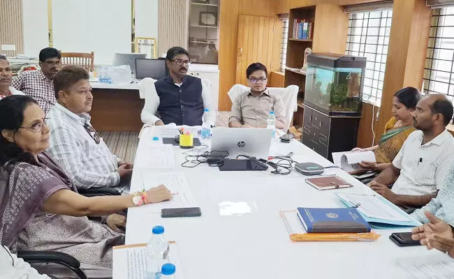 ವಿಜಯನಗರ | ಗ್ಯಾರಂಟಿ ಫಲಾನುಭವಿಗಳ ಸಮಸ್ಯೆಗಳನ್ನು ಅನುಷ್ಟಾನ ಸಮಿತಿ ಸದಸ್ಯರು ಆಲಿಸಲಿ : ಎಸ್.ಆರ್.ಮೆಹರೋಝ್‌ ಖಾನ್