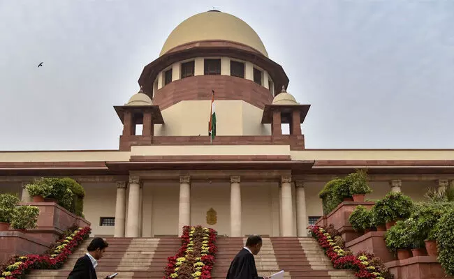 ಬಾಂಕೆ ಬಿಹಾರಿ ಸುಗ್ರೀವಾಜ್ಞೆ ಹೊರಡಿಸುವಲ್ಲಿ ಅವಸರ; ಉತ್ತರ ಪ್ರದೇಶ ಸರಕಾರಕ್ಕೆ ಸುಪ್ರೀಂ ಕೋರ್ಟ್ ತರಾಟೆ