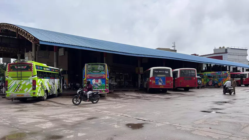 ಸಾರಿಗೆ ನೌಕರರ ಮುಷ್ಕರ | ಕೊಪ್ಪಳದಲ್ಲಿ ಪ್ರಯಾಣಿಕರ ಪರದಾಟ