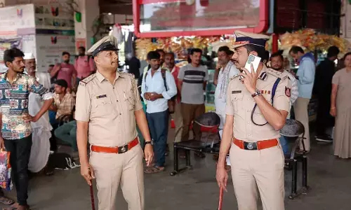 ಸಾರಿಗೆ ನೌಕರರ ಮುಷ್ಕರ: ಕಲಬುರಗಿಯಲ್ಲಿ ಬಸ್ ಸಂಚಾರದಲ್ಲಿ ವ್ಯತ್ಯಯ; ಪರದಾಡಿದ ಪ್ರಯಾಣಿಕರು