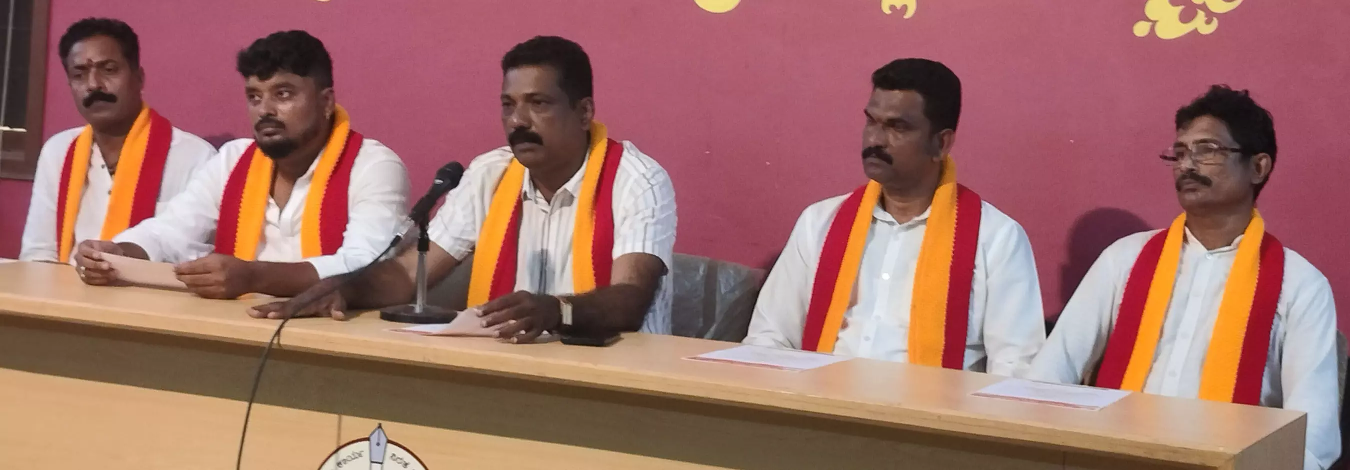 ಉಡುಪಿ ಜಿಲ್ಲೆಯಾದ್ಯಂತ ಕನ್ನಡ ನಾಮಫಲಕ ಅಳವಡಿಕೆಗೆ 15 ದಿನಗಳ ಗಡು: ಕರವೇ ಎಚ್ಚರಿಕೆ