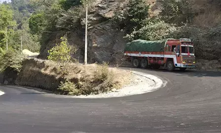 ಬಾಳೆಬರೆ ಘಾಟಿಯಲ್ಲಿ (ಹುಲಿಕಲ್ ಘಾಟಿ) ಭಾರೀ ವಾಹನಗಳ ಸಂಚಾರಕ್ಕೆ ನಿಷೇಧ; ಪರ್ಯಾಯ ಮಾರ್ಗ