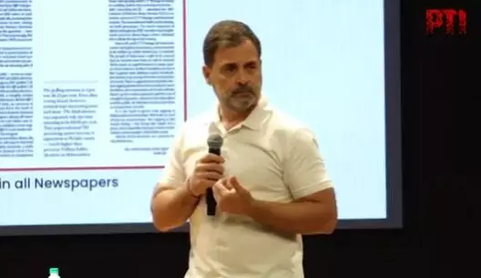 ʼಕರ್ನಾಟಕದಲ್ಲಿ ಮತದಾರರ ಪಟ್ಟಿಯಲ್ಲಿ ಅಕ್ರಮʼ: ದಾಖಲೆ ಬಿಡುಗಡೆ ಮಾಡಿದ ರಾಹುಲ್ ಗಾಂಧಿ