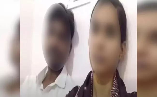 ಕಲಬುರಗಿ | ʼಲವ್ ಜಿಹಾದ್ʼ ಆರೋಪ ಸುಳ್ಳು ಎಂದು ವಿಡಿಯೋ ಮೂಲಕ ಸ್ಪಷ್ಟನೆ ನೀಡಿದ ಯುವತಿ ಕಲಬುರಗಿ | ʼಲವ್ ಜಿಹಾದ್ʼ ಆರೋಪ ಸುಳ್ಳು ಎಂದು ವಿಡಿಯೋ ಮೂಲಕ ಸ್ಪಷ್ಟನೆ ನೀಡಿದ ಯುವತಿ