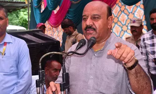 ಜಮ್ಮುಕಾಶ್ಮೀರ | ಡಿಸಿಎಂ ಪ್ರಯಾಣಿಸುತ್ತಿದ್ದ ವಾಹನದ ಬ್ರೇಕ್‌ ಫೈಲ್‌: ತಪ್ಪಿದ ಅನಾಹುತ