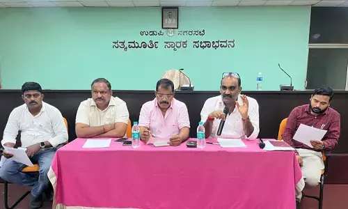 ಉಡುಪಿ ನಗರಸಭೆ | ಇ ಖಾತೆ ಅರ್ಜಿಗಳ ತಕ್ಷಣ ವಿಲೇವಾರಿಗೆ ಆದ್ಯತೆ: ಅಧಿಕಾರಿಗಳ ಸಭೆಯಲ್ಲಿ ಚರ್ಚೆ