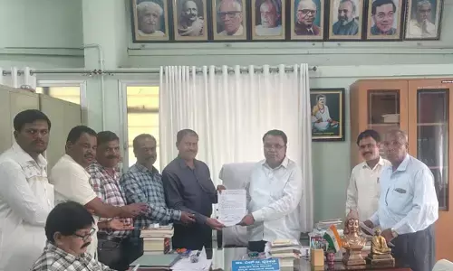 ಕಲಬುರಗಿ| ಕನ್ನಡ ಪಠ್ಯಬೋಧನೆಯ ಕಾರ್ಯಭಾರ ಹೆಚ್ಚಳಕ್ಕೆ ಅಧ್ಯಾಪಕರ ಸಂಘ ಒತ್ತಾಯ