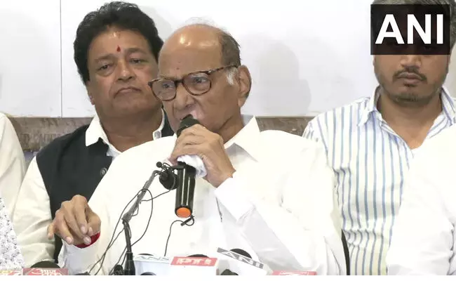 ಮಹಾರಾಷ್ಟ್ರ ವಿಧಾನಭಾ ಚುನಾವಣೆಗೂ ಮುನ್ನ ವಿಪಕ್ಷಗಳ ಮೈತ್ರಿಕೂಟ 160 ಸ್ಥಾನಗಳಲ್ಲಿ ಗೆಲುವು ಸಾಧಿಸುವ ಭರವಸೆ ನೀಡಿದ್ದ ಇಬ್ಬರು ವ್ಯಕ್ತಿಗಳು: ಶರದ್ ಪವಾರ್ ಮಹಾರಾಷ್ಟ್ರ ವಿಧಾನಭಾ ಚುನಾವಣೆಗೂ ಮುನ್ನ ವಿಪಕ್ಷಗಳ ಮೈತ್ರಿಕೂಟ 160 ಸ್ಥಾನಗಳಲ್ಲಿ ಗೆಲುವು ಸಾಧಿಸುವ ಭರವಸೆ ನೀಡಿದ್ದ ಇಬ್ಬರು ವ್ಯಕ್ತಿಗಳು: ಶರದ್ ಪವಾರ್