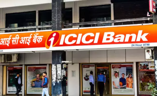 ಉಳಿತಾಯ ಖಾತೆಗಳ ಕನಿಷ್ಠ ಬ್ಯಾಲನ್ಸ್ 50,000 ರೂ.ಗೆ ಏರಿಸಿದ ಐಸಿಐಸಿಐ ಉಳಿತಾಯ ಖಾತೆಗಳ ಕನಿಷ್ಠ ಬ್ಯಾಲನ್ಸ್ 50,000 ರೂ.ಗೆ ಏರಿಸಿದ ಐಸಿಐಸಿಐ