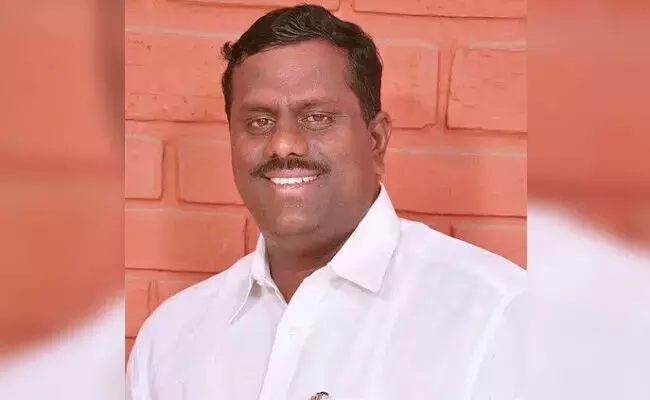 ಬಳ್ಳಾರಿಯಲ್ಲಿ ಮೆಗಾಡೇರಿ ನಿರ್ಮಿಸಲಾಗುವುದು: ಶಾಸಕ ರಾಘವೇಂದ್ರ ಹಿಟ್ನಾಳ್ ಬಳ್ಳಾರಿಯಲ್ಲಿ ಮೆಗಾಡೇರಿ ನಿರ್ಮಿಸಲಾಗುವುದು: ಶಾಸಕ ರಾಘವೇಂದ್ರ ಹಿಟ್ನಾಳ್