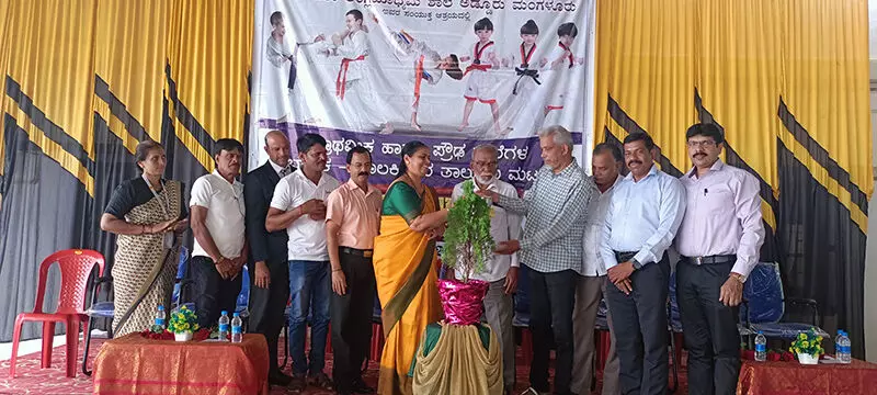 ಅಡ್ಡೂರು ಸಹರಾ ಶಾಲೆಯಲ್ಲಿ ಕರಾಟೆ ಪಂದ್ಯಾಟ ಅಡ್ಡೂರು ಸಹರಾ ಶಾಲೆಯಲ್ಲಿ ಕರಾಟೆ ಪಂದ್ಯಾಟ