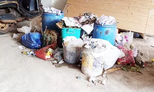 ಬೀದರ್ ಜಿಪಂ ಕಚೇರಿ ಆವರಣದಲ್ಲಿ ಅನೈರ್ಮಲ್ಯ; ಗಬ್ಬೆದ್ದು ನಾರುತ್ತಿರುವ ಶೌಚಾಲಯ