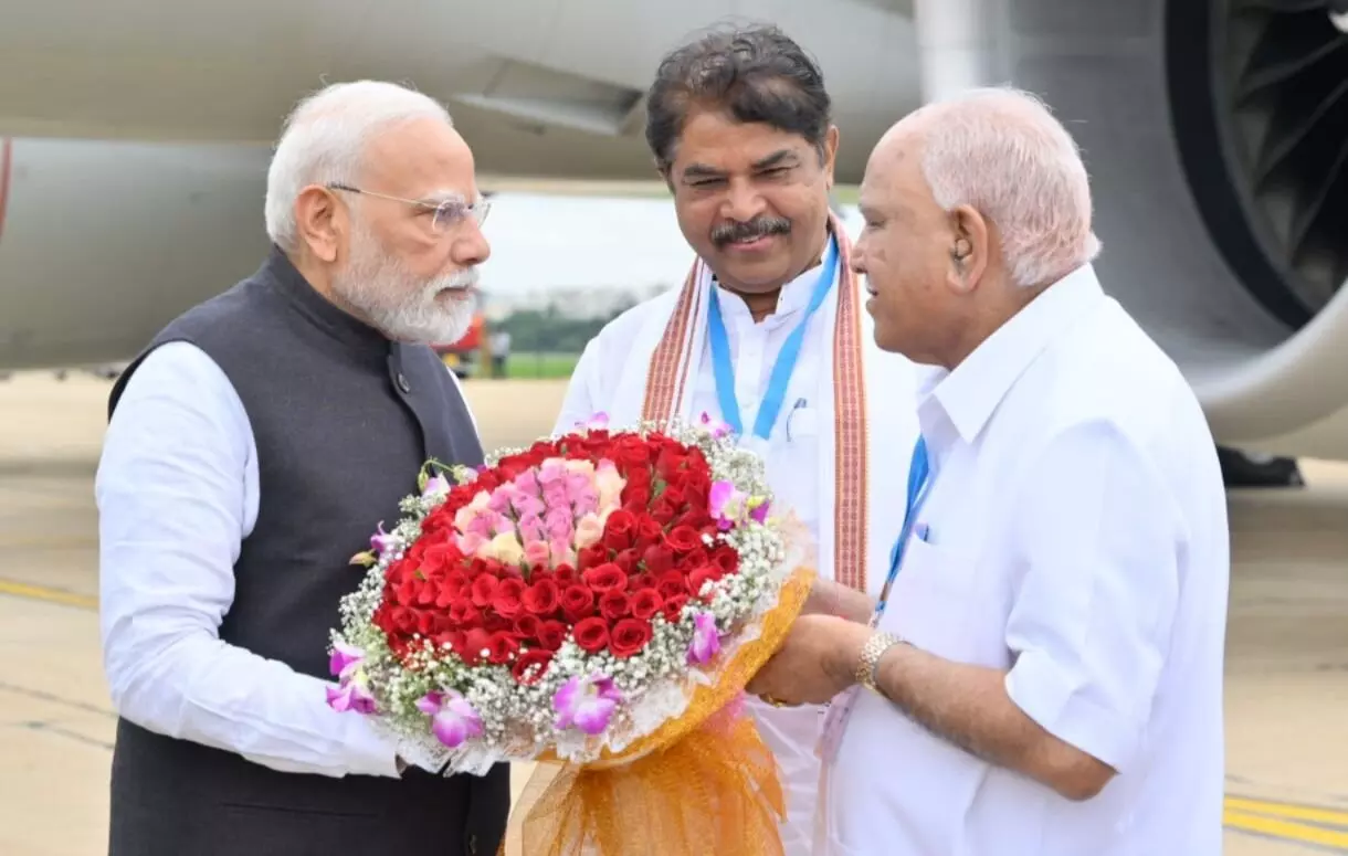 ಬೆಂಗಳೂರಿಗೆ ಆಗಮಿಸಿದ ಪ್ರಧಾನಿ ಮೋದಿ ಬೆಂಗಳೂರಿಗೆ ಆಗಮಿಸಿದ ಪ್ರಧಾನಿ ಮೋದಿ