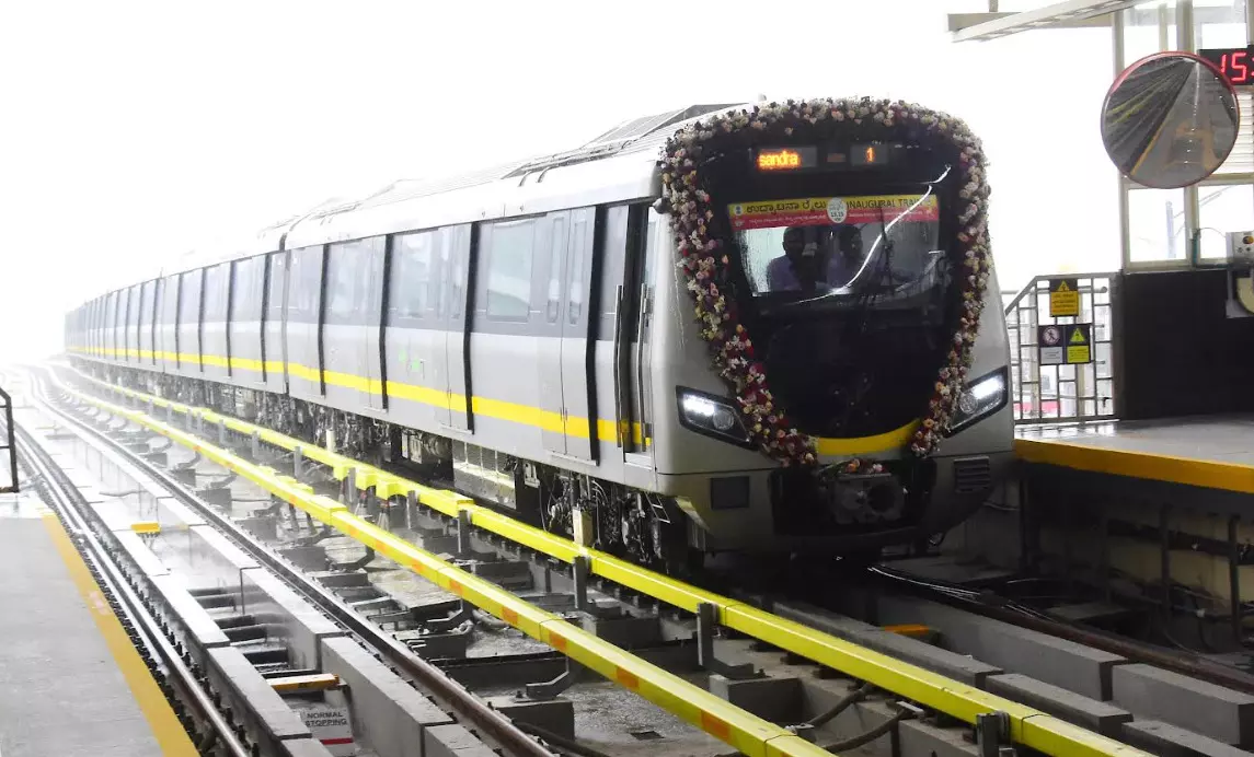 ನಾಳೆಯಿಂದ ʼಹಳದಿ ಮಾರ್ಗʼದಲ್ಲಿ ರೈಲು ಸಂಚಾರ : ವೇಳಾಪಟ್ಟಿ ಇಲ್ಲಿದೆ.. ನಾಳೆಯಿಂದ ʼಹಳದಿ ಮಾರ್ಗʼದಲ್ಲಿ ರೈಲು ಸಂಚಾರ : ವೇಳಾಪಟ್ಟಿ ಇಲ್ಲಿದೆ..