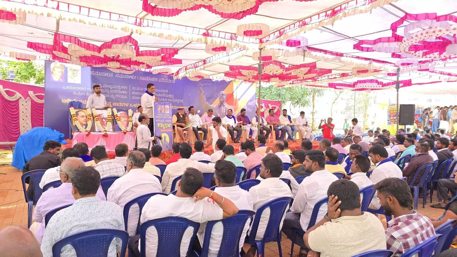 ಬೆಂಗಳೂರು | ಒಳಮೀಸಲಾತಿ ಜಾರಿಗೆ ಆಗ್ರಹಿಸಿ ಅನಿರ್ಧಿಷ್ಟಾವಧಿ ಧರಣಿ ಆರಂಭ ಬೆಂಗಳೂರು | ಒಳಮೀಸಲಾತಿ ಜಾರಿಗೆ ಆಗ್ರಹಿಸಿ ಅನಿರ್ಧಿಷ್ಟಾವಧಿ ಧರಣಿ ಆರಂಭ