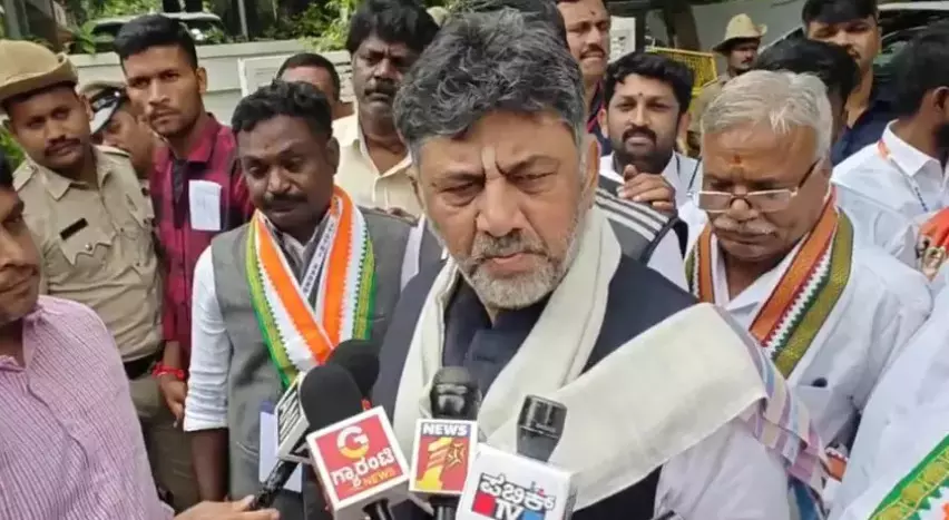 ಕೆ.ಎನ್.ರಾಜಣ್ಣ ವಜಾ ನನಗೂ ನೋವಾಗಿದೆ, ಇದು ಪಕ್ಷದ ತೀರ್ಮಾನ : ಡಿ.ಕೆ.ಶಿವಕುಮಾರ್ ಕೆ.ಎನ್.ರಾಜಣ್ಣ ವಜಾ ನನಗೂ ನೋವಾಗಿದೆ, ಇದು ಪಕ್ಷದ ತೀರ್ಮಾನ : ಡಿ.ಕೆ.ಶಿವಕುಮಾರ್