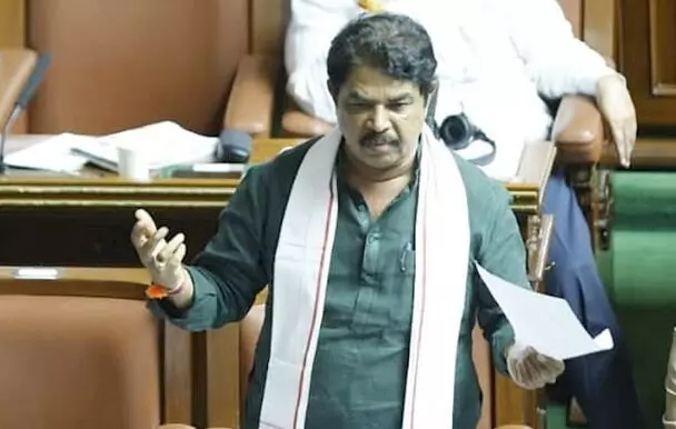 ಮುಂಗಾರು ಅಧಿವೇಶನ |ಕಾಲ್ತುಳಿತ ದುರಂತ; ಸಿಎಂ, ಡಿಸಿಎಂ, ಗೃಹ ಸಚಿವರ ರಾಜೀನಾಮೆಗೆ ವಿಪಕ್ಷ ನಾಯಕ ಆರ್.ಅಶೋಕ್ ಒತ್ತಾಯ