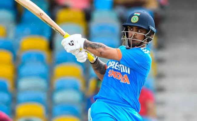 ಫಿಟ್ನೆಸ್ ಪರೀಕ್ಷೆಗಾಗಿ ಕಿಶನ್, ಪರಾಗ್ ಬೆಂಗಳೂರಿಗೆ ಭೇಟಿ