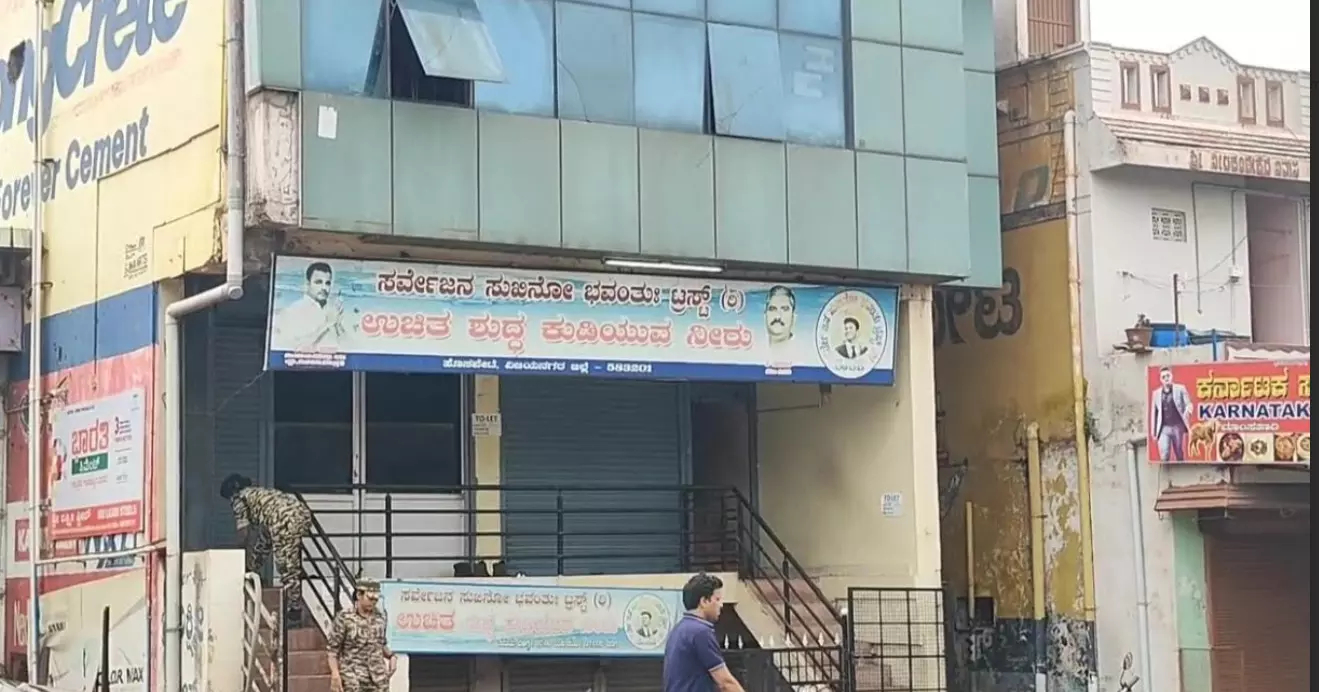 ಹೊಸಪೇಟೆ | ಉದ್ಯಮಿಗಳ ಮನೆ, ಕಚೇರಿಗಳ ಮೇಲೆ ಈಡಿ ದಾಳಿ; ಪರಿಶೀಲನೆ