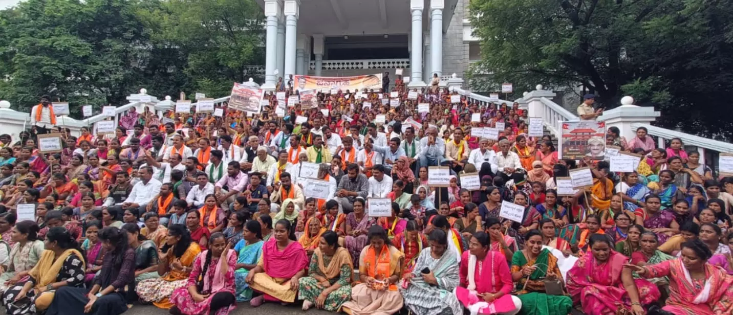 ಧರ್ಮಸ್ಥಳದ ವಿರುದ್ಧ ಅಪಪ್ರಚಾರ ಖಂಡಿಸಿ ಕಲಬುರಗಿಯಲ್ಲಿ ಪ್ರತಿಭಟನೆ