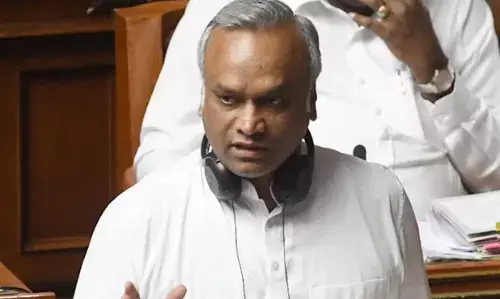 ಪಂಚಾಯಿತಿಗಳಿಗೆ ಪಕ್ಷದ ಚಿನ್ಹೆಯಡಿ ಚುನಾವಣೆ ನಡೆಸುವ ಬಗ್ಗೆ ಸಮಿತಿ ರಚನೆಗೆ ಚಿಂತನೆ : ಪ್ರಿಯಾಂಕ್ ಖರ್ಗೆ