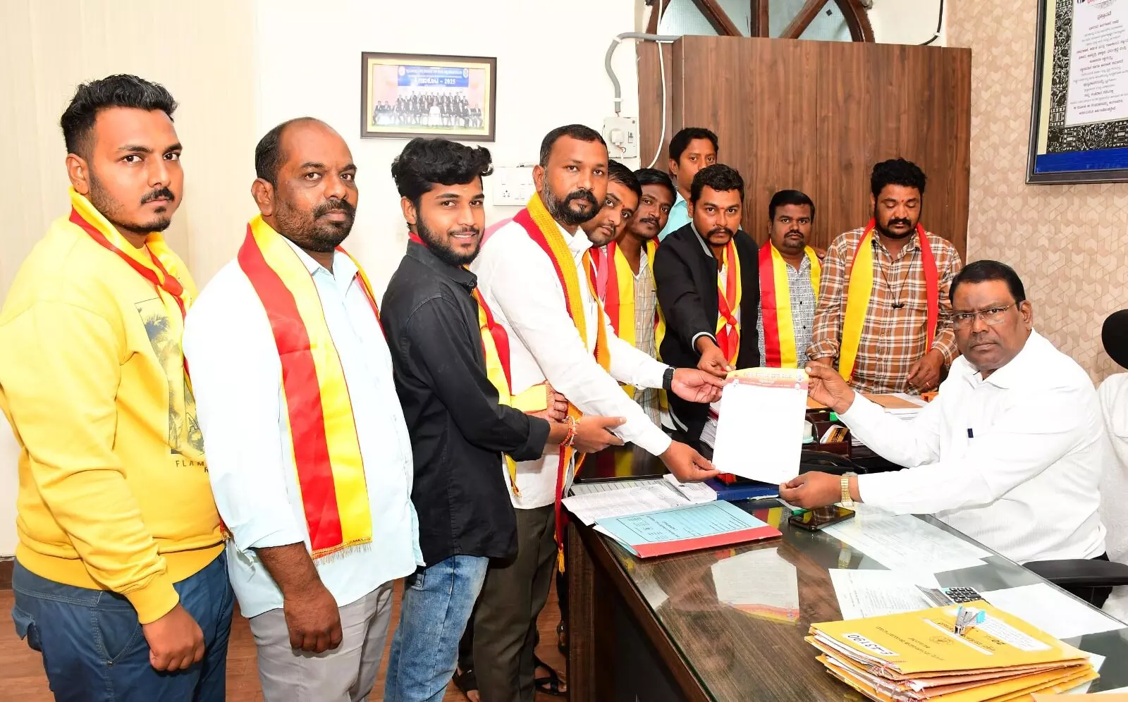 ಕಾಳಗಿ | ತೆರಿಗೆ ಹಣ ದುರ್ಬಳಕೆ ಆರೋಪ; ಪಿಡಿಓ, ಬಿಲ್ ಕಲೆಕ್ಟರ್ ಅಮಾನತಿಗೆ ಮನವಿ