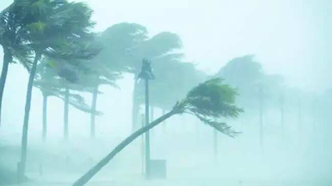 ವಾಯುಭಾರ ಕುಸಿತ| ಭಾರೀ ಗಾಳಿ ಬೀಸುವ ಸಾಧ್ಯತೆ: ಹವಾಮಾನ ಇಲಾಖೆ ವಾಯುಭಾರ ಕುಸಿತ| ಭಾರೀ ಗಾಳಿ ಬೀಸುವ ಸಾಧ್ಯತೆ: ಹವಾಮಾನ ಇಲಾಖೆ