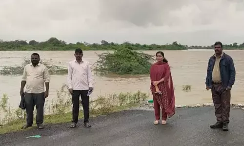 ಭಾರಿ ಮಳೆ | ಸೇಡಂ ತಾಲೂಕಿನಲ್ಲಿ ಹಲವು ಸೇತುವೆ ಮುಳುಗಡೆ : ಸ್ಥಳಕ್ಕೆ ತಹಶೀಲ್ದಾರ್ ಶ್ರೀಯಾಂಕ್ ಧನಶ್ರೀ ಭೇಟಿ
