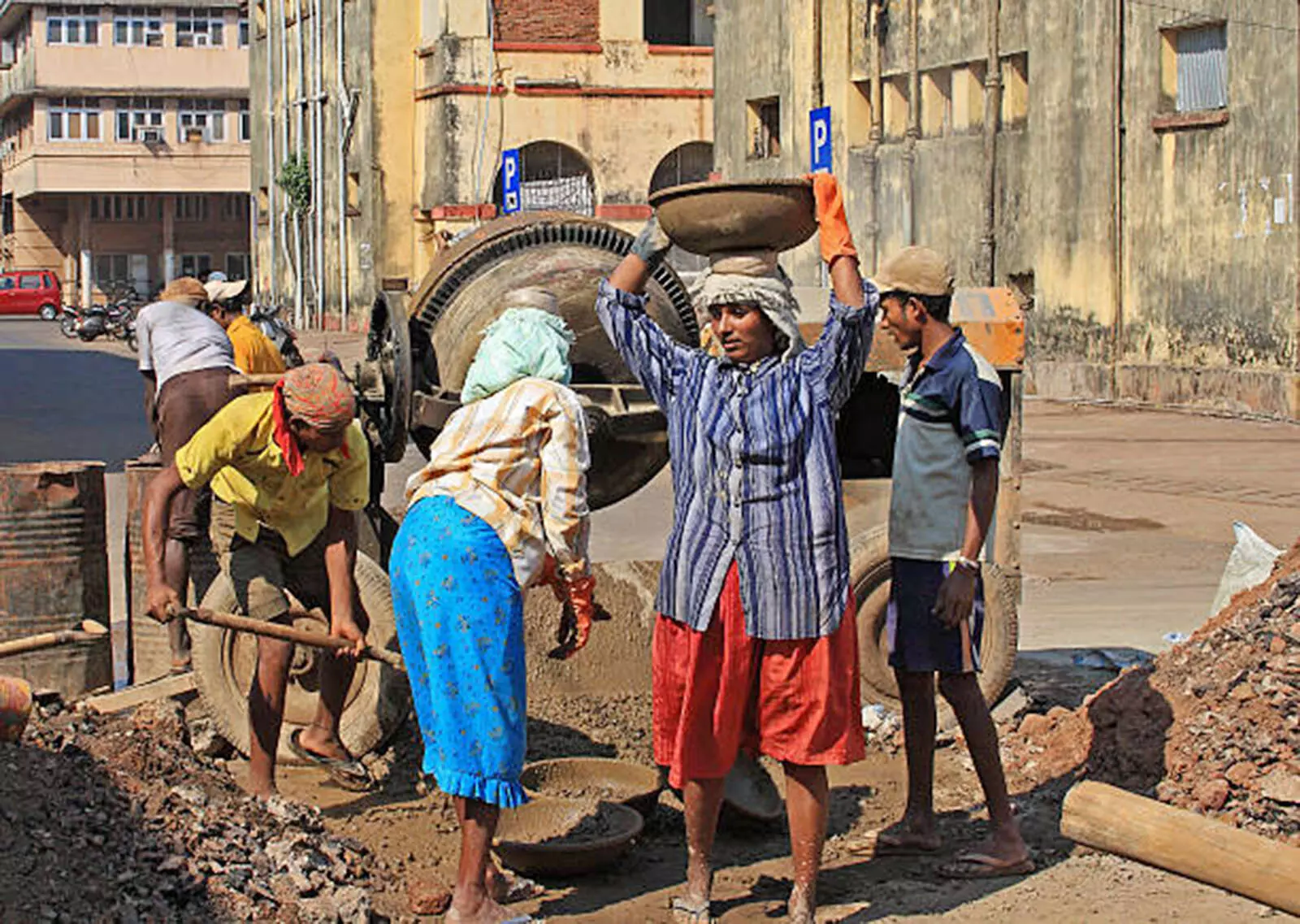 ಪ್ರಭುತ್ವದ ದುರ್ದಾಳಿ ಮತ್ತು ಕಾರ್ಮಿಕರ ಸಂಕಟಗಳು