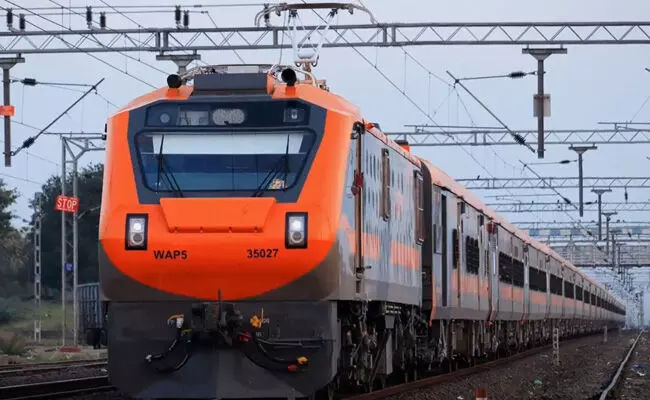 ಎಲ್ಲ ಪ್ರಯಾಣಿಕ ವರ್ಗಗಳಿಗಾಗಿ ʼಅಮೃತ್ ಭಾರತ್ 3.0ʼ ರೈಲುಗಳನ್ನು ತಯಾರಿಸಲಿರುವ ಭಾರತೀಯ ರೈಲ್ವೆ ಎಲ್ಲ ಪ್ರಯಾಣಿಕ ವರ್ಗಗಳಿಗಾಗಿ ʼಅಮೃತ್ ಭಾರತ್ 3.0ʼ ರೈಲುಗಳನ್ನು ತಯಾರಿಸಲಿರುವ ಭಾರತೀಯ ರೈಲ್ವೆ