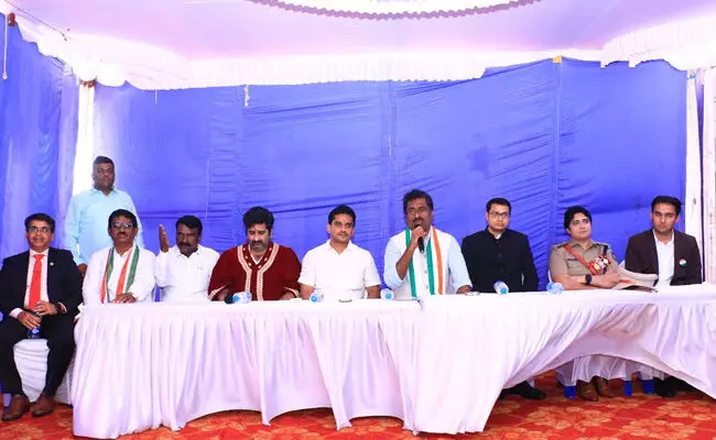 ಬಳ್ಳಾರಿ ಜಿಲ್ಲೆಯು ಅಭಿವೃದ್ಧಿಯತ್ತ ಸಾಗುತ್ತಿದೆ: ಸಚಿವ ರಹೀಂ ಖಾನ್