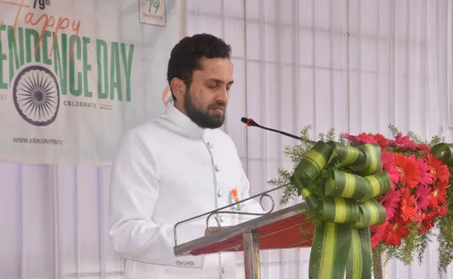 ಕಲಬುರಗಿ| ದೇಶಭಕ್ತಿಯು ನೈತಿಕ, ಆಧ್ಯಾತ್ಮಿಕ ಜವಾಬ್ದಾರಿ: ಡಾ.ಮುಸ್ತಫಾ ಅಲ್ ಹುಸೈನಿ ಕಲಬುರಗಿ| ದೇಶಭಕ್ತಿಯು ನೈತಿಕ, ಆಧ್ಯಾತ್ಮಿಕ ಜವಾಬ್ದಾರಿ: ಡಾ.ಮುಸ್ತಫಾ ಅಲ್ ಹುಸೈನಿ