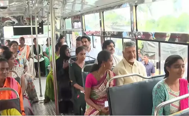 ಆಂಧ್ರಪ್ರದೇಶ | ಮಹಿಳೆಯರಿಗೆ ಉಚಿತ ಬಸ್ ಪ್ರಯಾಣದ ‘ಸ್ತ್ರೀ ಶಕ್ತಿ’ ಯೋಜನೆಗೆ ಚಾಲನೆ