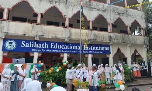 ಹೂಡೆ ಸಾಲಿಹಾತ್‌ನಿಂದ ಸ್ವಾತಂತ್ರೋತ್ಸವ ದಿನಾಚರಣೆ