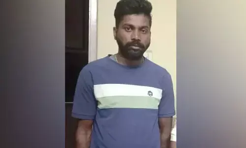 ಬೆಳಗಾವಿ | ವಿವಾಹಿತ ಮಹಿಳೆಗೆ ಇರಿದು, ಅದೇ ಚಾಕುವಿನಿಂದ ಚುಚ್ಚಿಕೊಂಡು ಯುವಕ ಆತ್ಮಹತ್ಯೆ